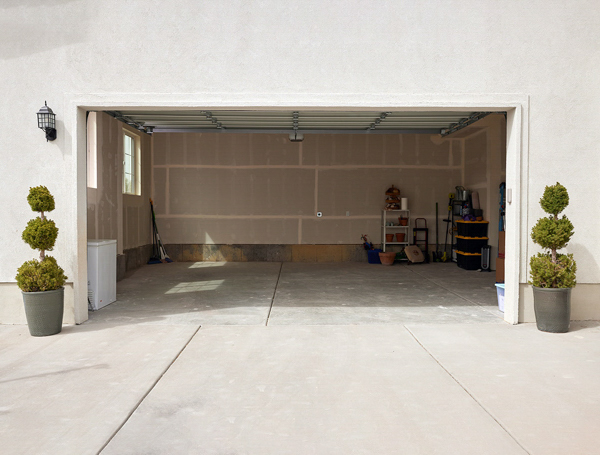 Empty garage to store a boat
