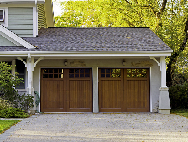 Residential garage for vehicles
